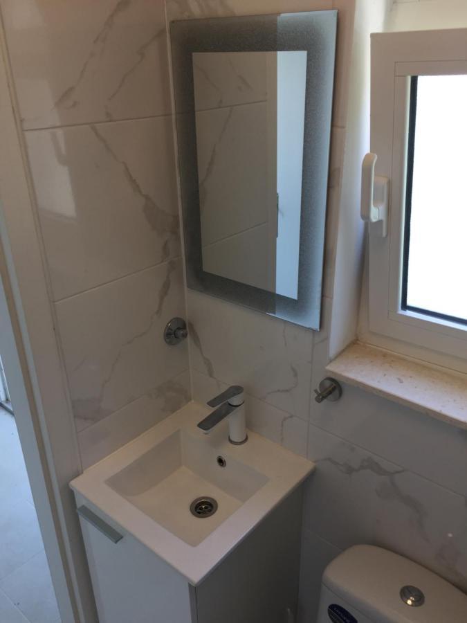Apartment Remi, Penthouse With Balcony, Free Parking Марина Екстериор снимка